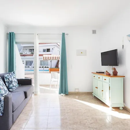 Lejlighed Home2book Tropical Poolside Retreat, Americas