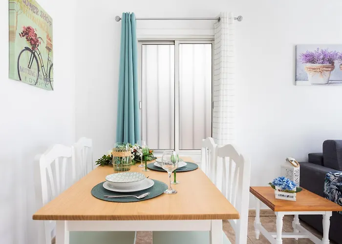 Home2book Tropical Poolside Retreat, Americas * أرونا