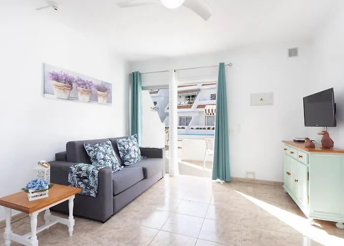 Appartement Home2book Tropical Poolside Retreat, Americas