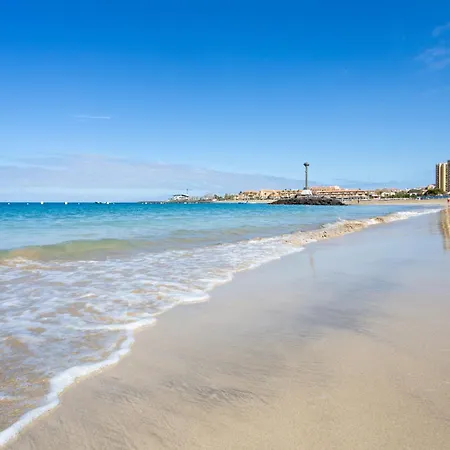 Home2book Tropical Poolside Retreat, Americas Apartman