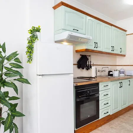 Home2book Tropical Poolside Retreat, Americas Appartement *