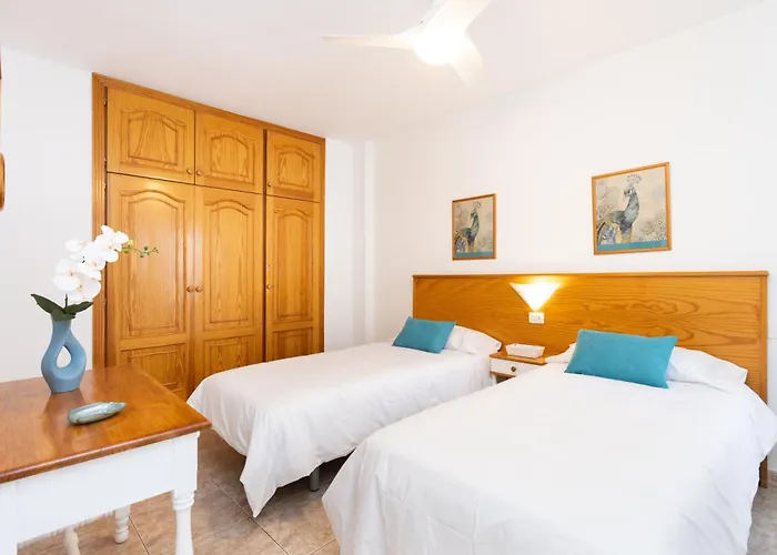 Home2book Tropical Poolside Retreat, Americas *